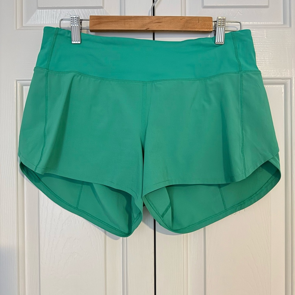 Lululemon Speed Up Mid-Rise Lined Short 4" - Kelly Green (size 8)